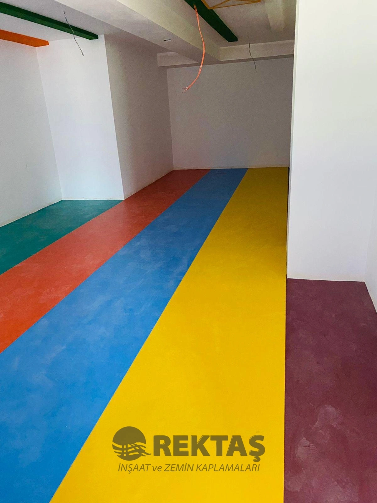 Spor salonu ve fitness alanı için kalın PVC zemin uygulaması