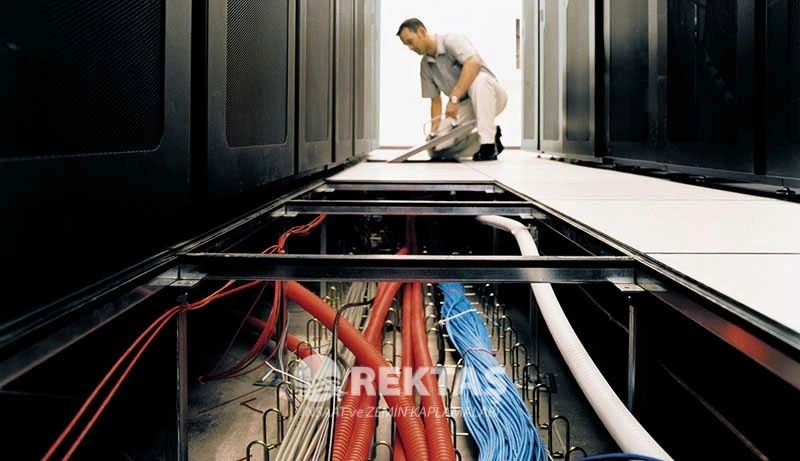 Veri Merkezi Yükseltilmiş Döşeme | 600-1.500 TL/m² | Server Odası ESD | Rektaş